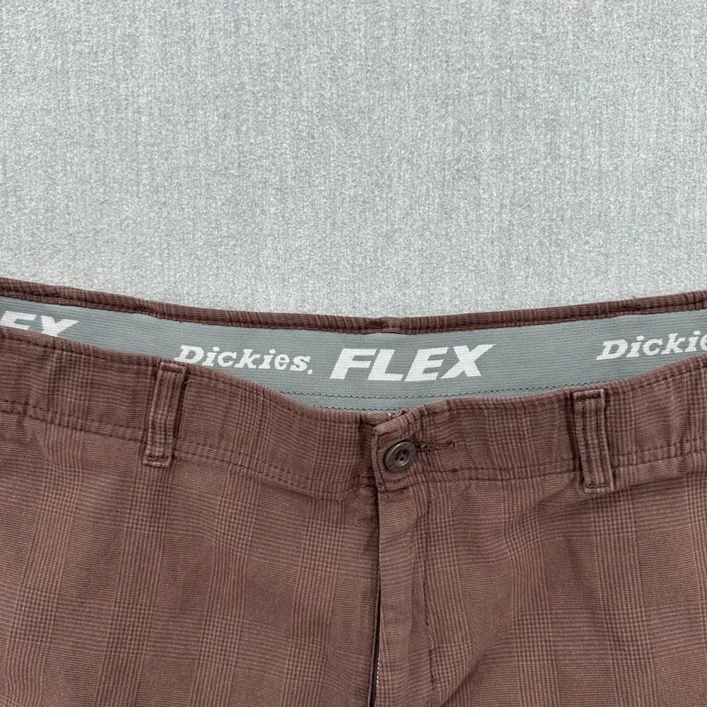 Dickies Shorts Mens 42 Brown Flex Waist Plaid Flat Front Workwear Utility
